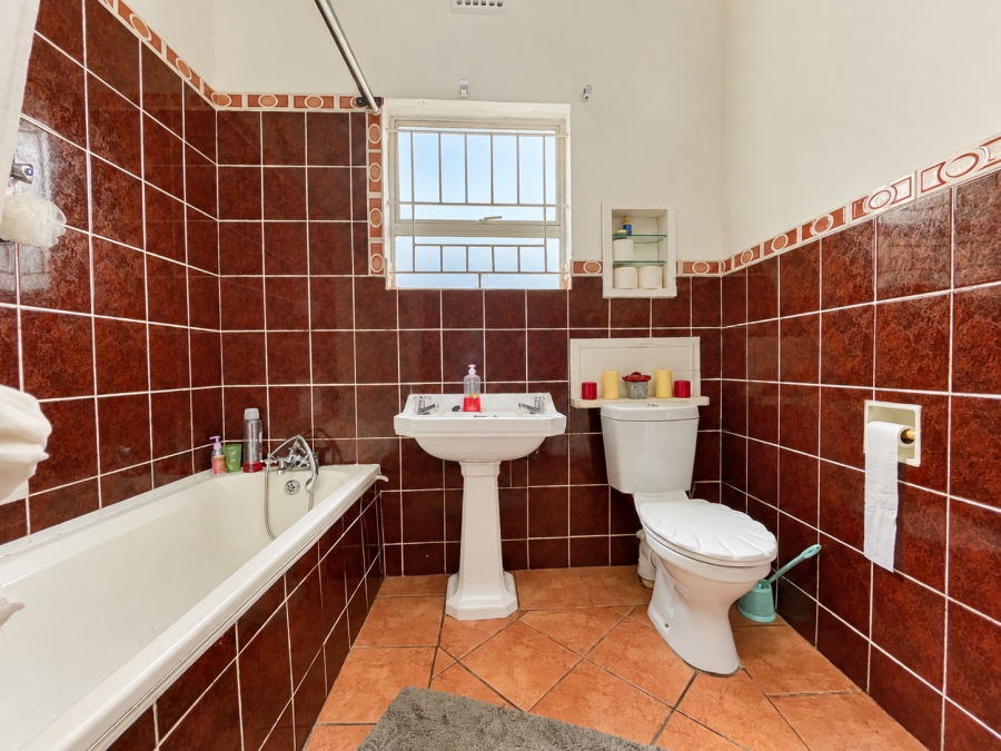 4 Bedroom Property for Sale in Ndabeni Western Cape